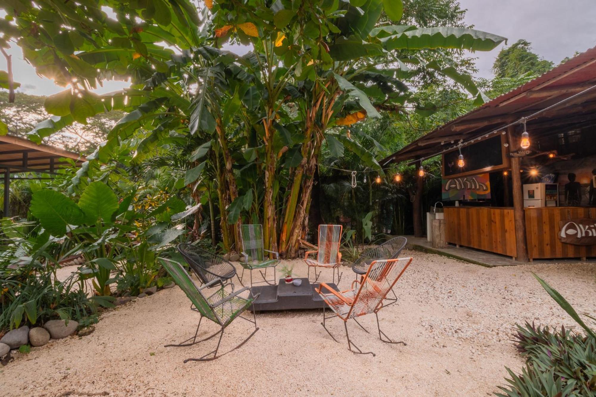 Akih Pods Hostel Playa Santa Teresa  Exteriör bild